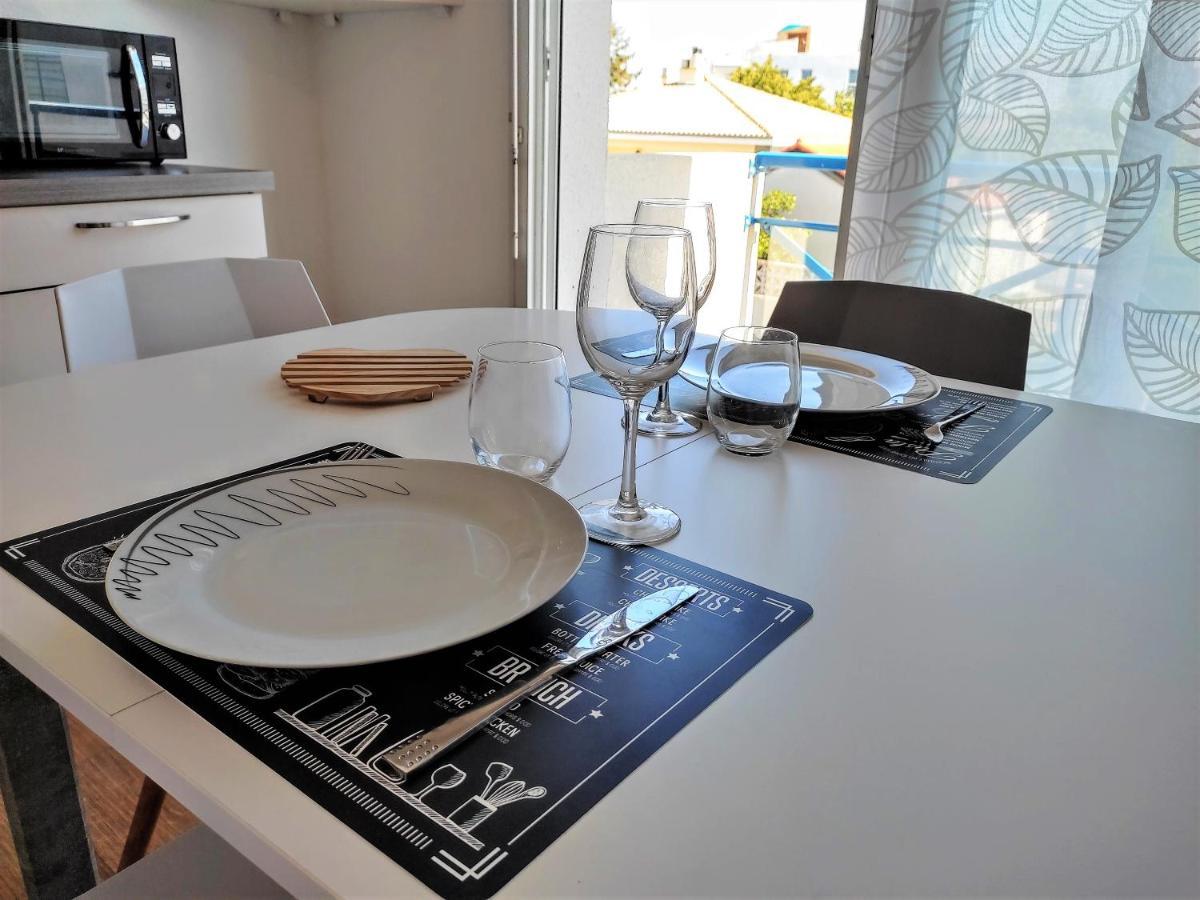 Les Beaux Arts Apartment Ла Рошел Екстериор снимка